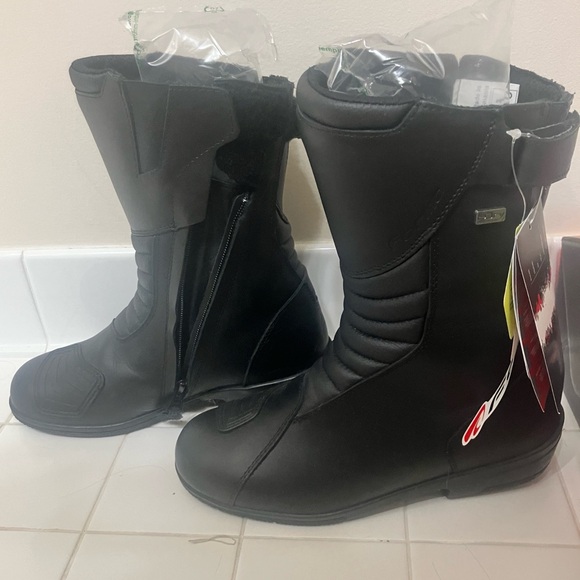 Forma Rose HDry Ladies Motorcycle Boots - Picture 4 of 11